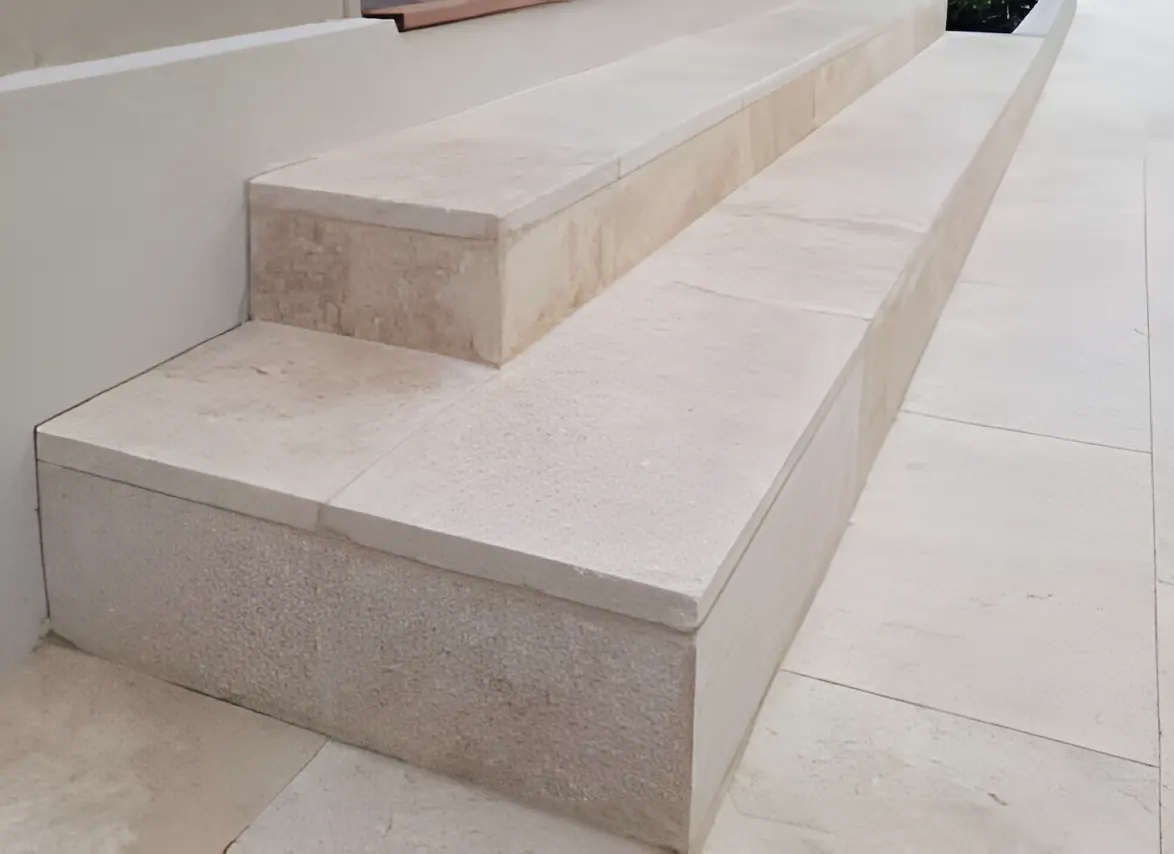 Trawertyn Parapet / Stopnica kamienna Classic Mix 135x33x3 Bullnose - obrazek 7