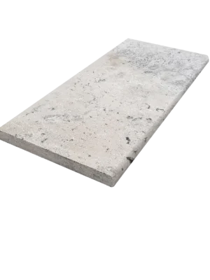 Trawertyn 8cm Kamień brzegowy Silver Latte Greige Bębnowany Szlif 120x30 | Obrzeża do basenu