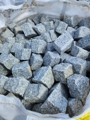 Kostka Granitowa 7/9 - Strzegomska