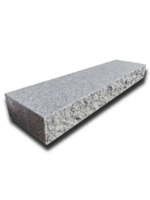 Blok Schodowy Granitowy G602 Płomieniowany z Łupanym Frontem 135x35x15 cm