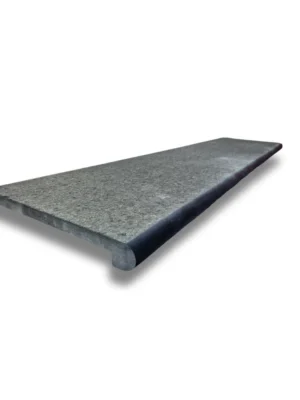 Stopnica Płomieniowana G690 Bazalt Bullnose 135x35x2+2