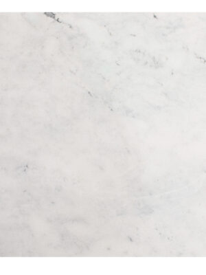 Płytki marmurowe z białego marmuru Royal White w rozmiarze 60x60x2 cm, wykończenie szczotkowane