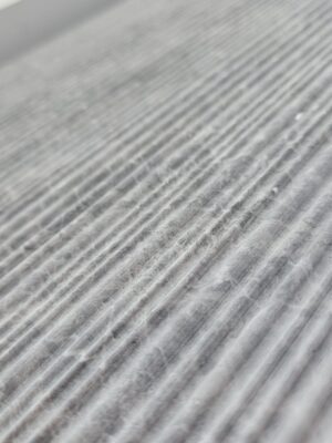 Płytki marmurowe ryflowane Tundra Grey w rozmiarze 30,5x61x1,25 cm, wykończenie bamboo