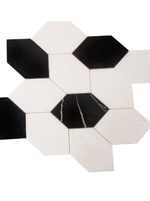 Mozaika marmurowa leafe z białego marmuru Bianco Neve i czarnego Black Silk, grubość plastra 1 cm, wykończenie szlifowane