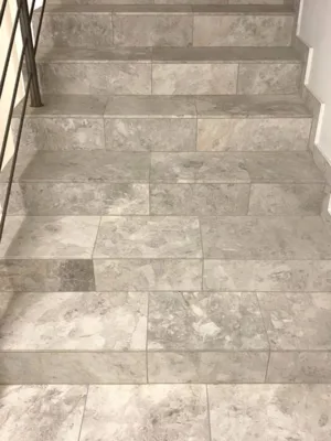 Płytki Marmur Royal White szlifowany 40,6x61x1,2 cm