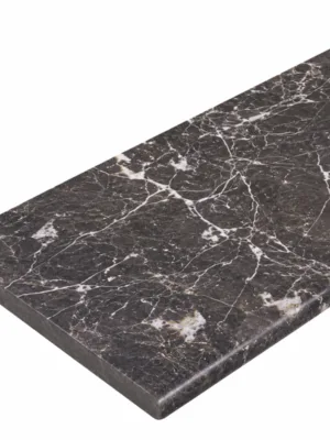 stopien-marmurowy-tempesta-nera-szlifowany-z-bullnose-135x33x3-cm-1.png